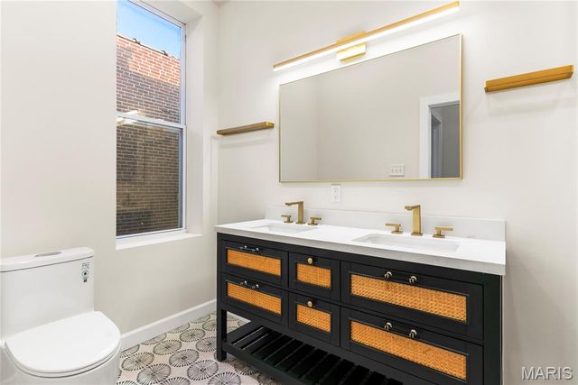 3113 Wyoming Street, St Louis, MO 63118