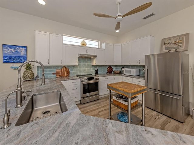 209 RIO TERRA, Venice, FL 34285