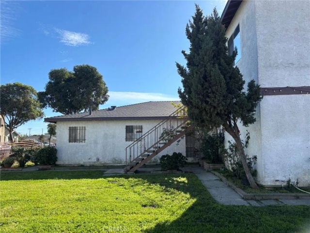 836 E New York, Long Beach, CA 90813