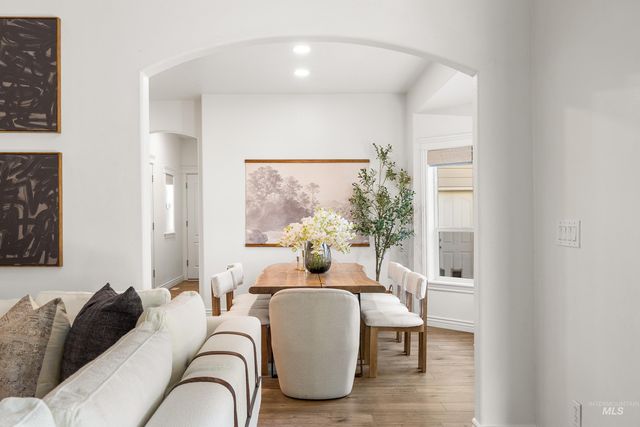 1197 N Cove Colony Way, Eagle, ID 83616