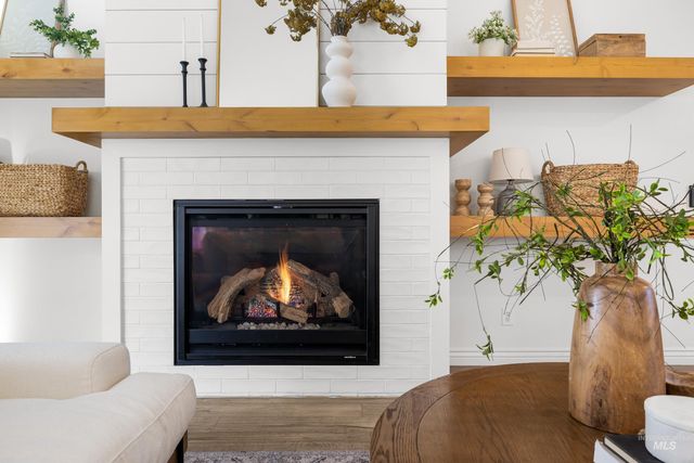 1197 N Cove Colony Way, Eagle, ID 83616