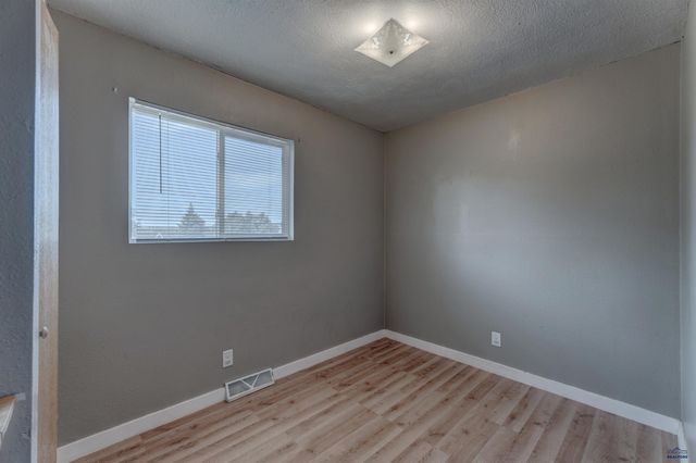 212 E CUSTER ST, Rapid City, SD 57701