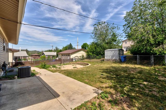 212 E CUSTER ST, Rapid City, SD 57701