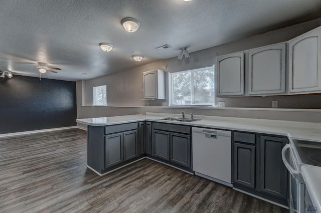 212 E CUSTER ST, Rapid City, SD 57701
