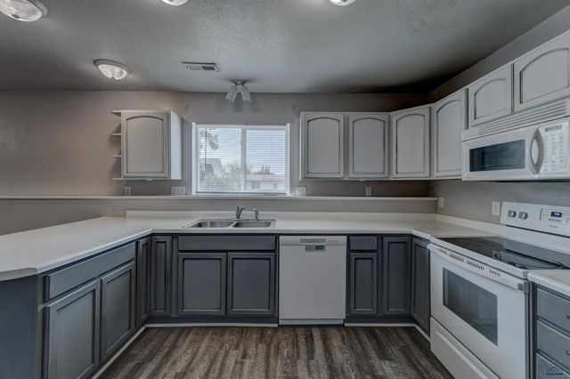 212 E CUSTER ST, Rapid City, SD 57701