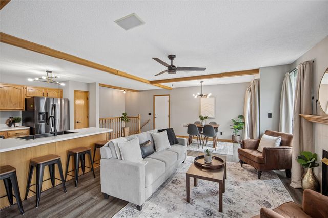 1400 S 52nd Street 13, West Des Moines, IA 50265