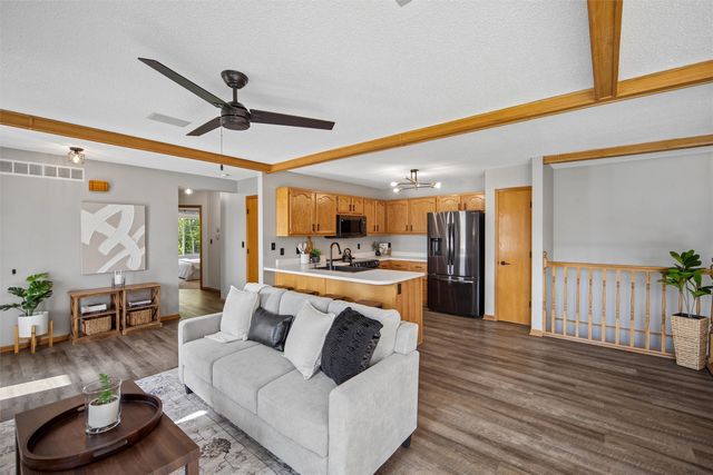 1400 S 52nd Street 13, West Des Moines, IA 50265