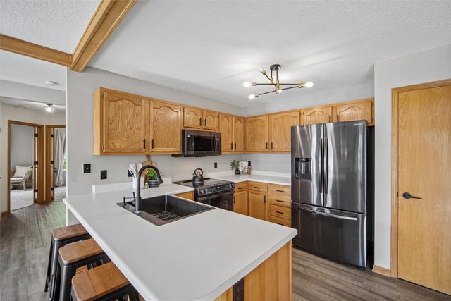 1400 S 52nd Street 13, West Des Moines, IA 50265