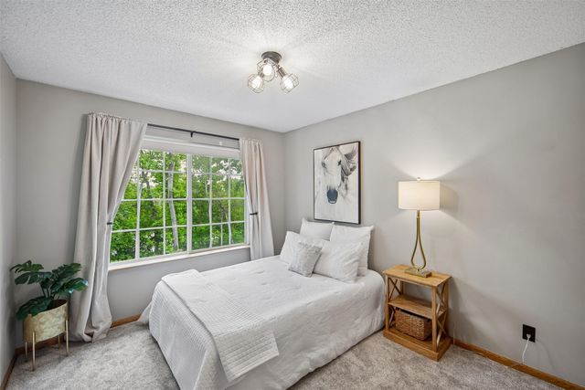 1400 S 52nd Street 13, West Des Moines, IA 50265