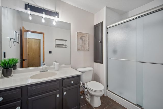 1400 S 52nd Street 13, West Des Moines, IA 50265