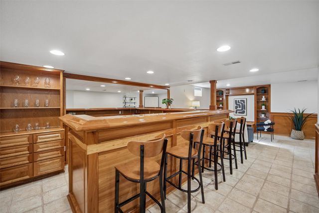 1400 S 52nd Street 13, West Des Moines, IA 50265