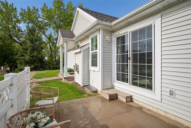 1400 S 52nd Street 13, West Des Moines, IA 50265