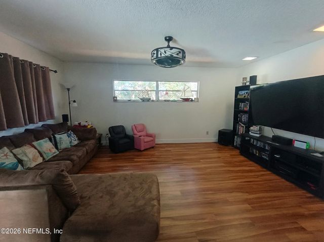 5516 RAINEY Avenue W, Orange Park, FL 32065