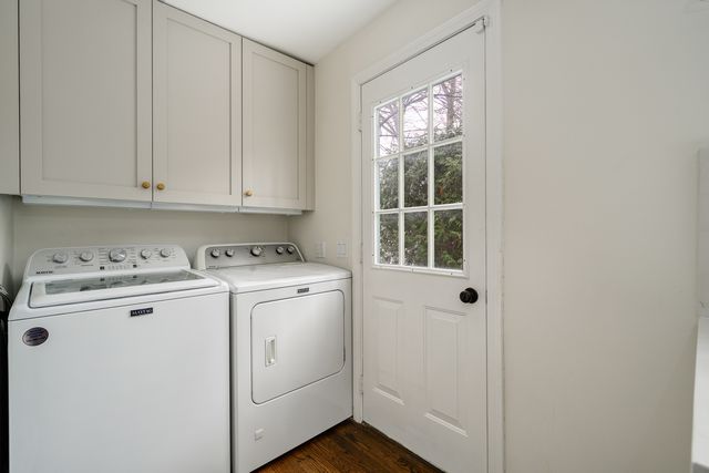 901 E Glenwood Road, Glenview, IL 60025