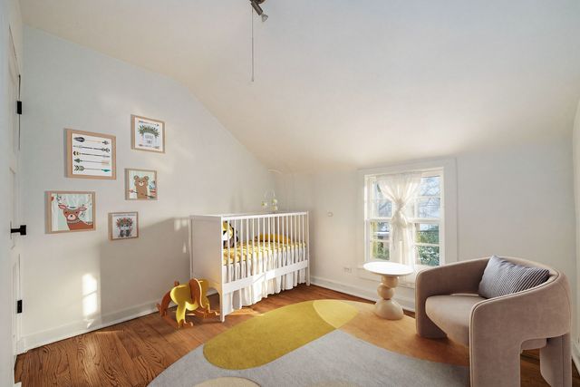 901 E Glenwood Road, Glenview, IL 60025