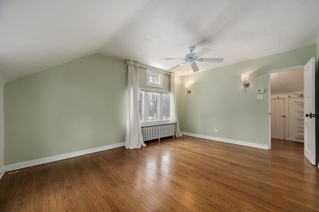 901 E Glenwood Road, Glenview, IL 60025