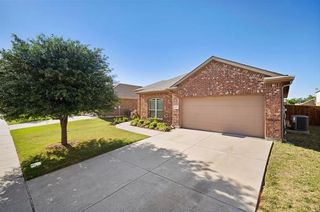 5117 Meadow Lane, Krum, TX 76249