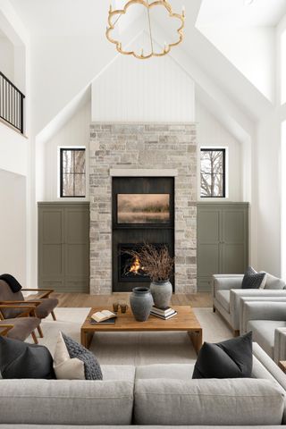 355 Margaret Circle, Wayzata, MN 55391