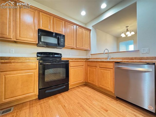 7077 Red Sand Grove, Colorado Springs, CO 80923