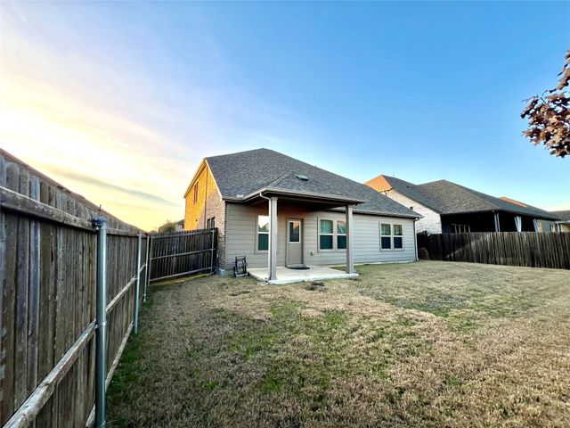 633 Hidden Cove Drive, Princeton, TX 75407