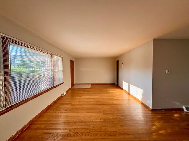 15542 S Park Avenue, South Holland, IL 60473