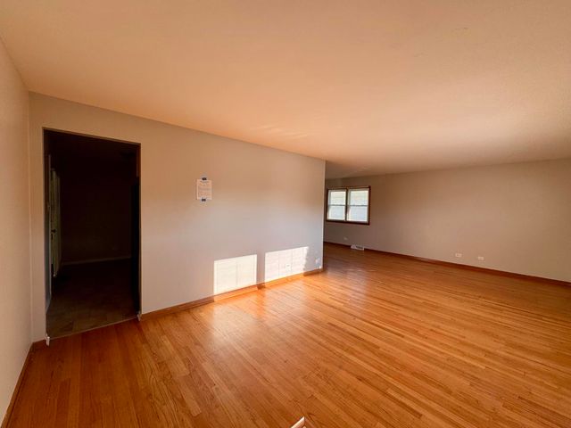 15542 S Park Avenue, South Holland, IL 60473