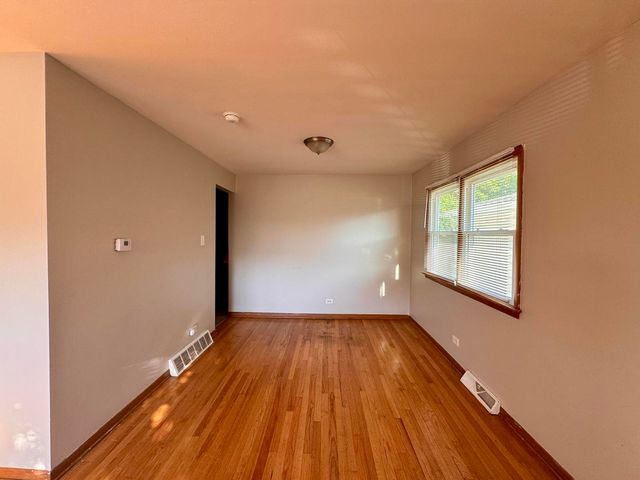 15542 S Park Avenue, South Holland, IL 60473