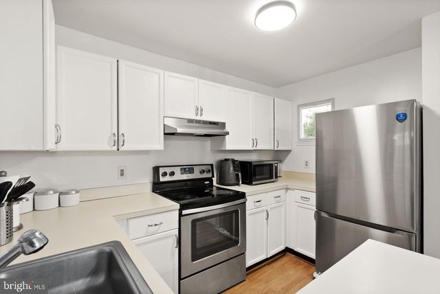 8003 COPPERFIELD WAY, Manassas, VA 20109