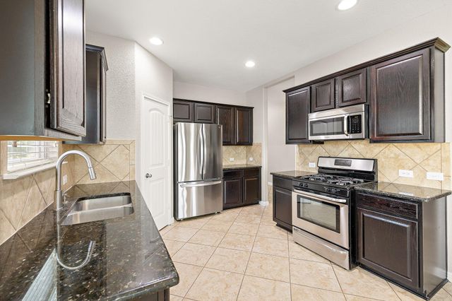 313 Moulins LN, Georgetown, TX 78626