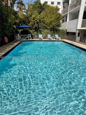 100 Ocean Lane Dr 303, Key Biscayne, FL 33149