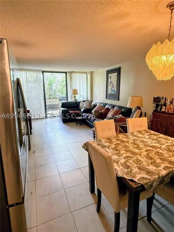 100 Ocean Lane Dr 303, Key Biscayne, FL 33149