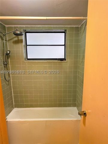 100 Ocean Lane Dr 303, Key Biscayne, FL 33149