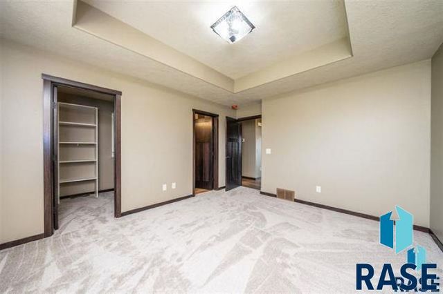 1008 Birch St, Harrisburg, SD 57032
