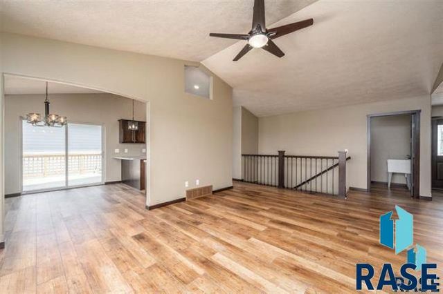 1008 Birch St, Harrisburg, SD 57032