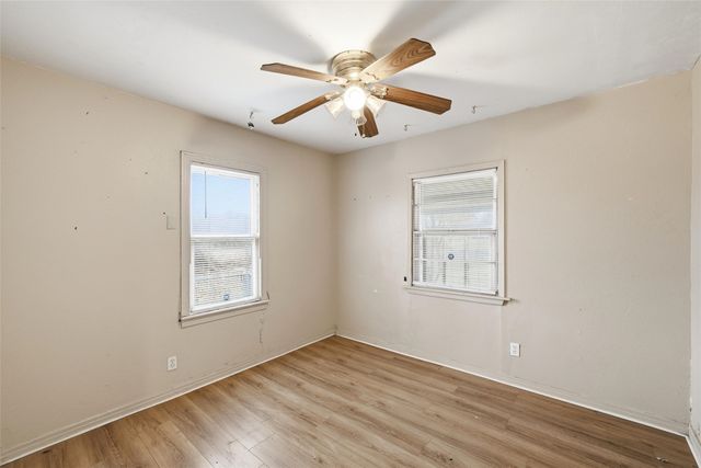 806 Hamilton Drive, Gholson, TX 76705