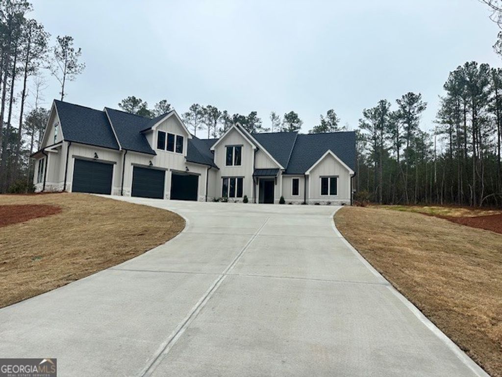 116 Heights Avenue, Forsyth, GA 31029