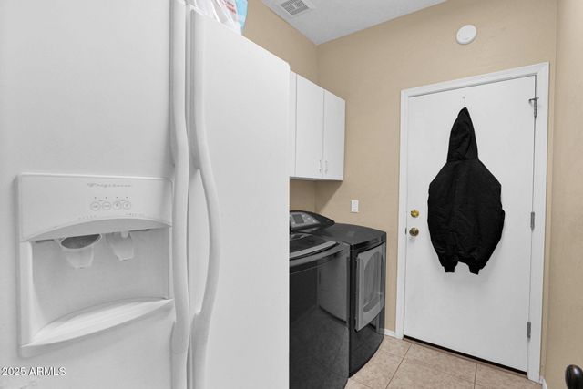 8021 W DONALD Drive, Peoria, AZ 85383