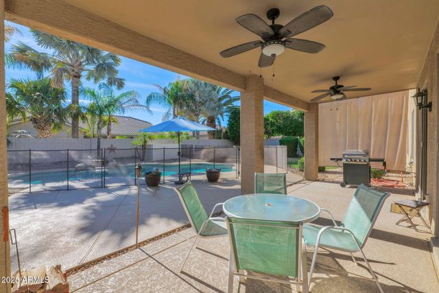 8021 W DONALD Drive, Peoria, AZ 85383