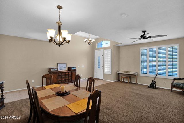 8021 W DONALD Drive, Peoria, AZ 85383