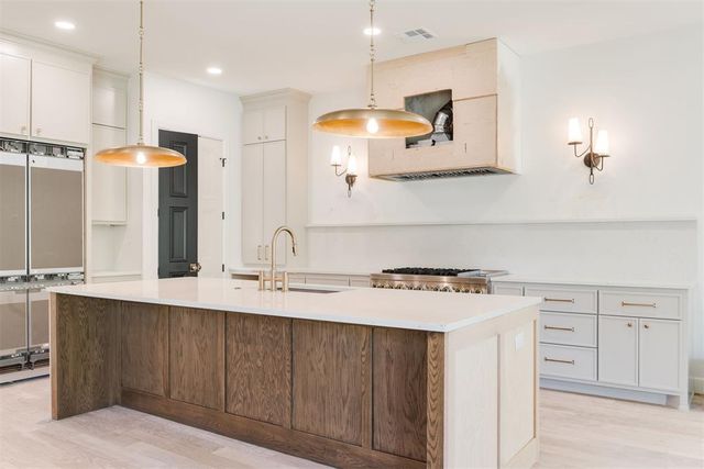 13413 Creek Pointe Lane, Oklahoma City, OK 73131