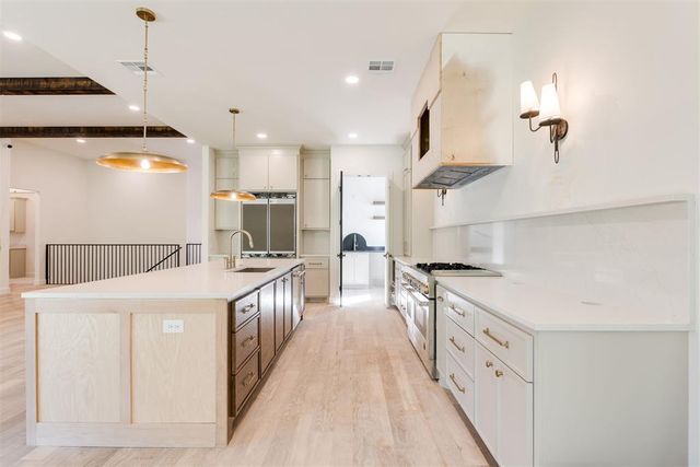 13413 Creek Pointe Lane, Oklahoma City, OK 73131