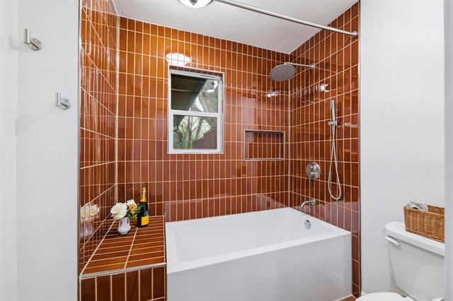 513 Ogden Avenue, Cockrell Hill, TX 75211