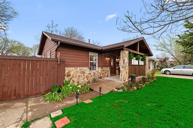 513 Ogden Avenue, Cockrell Hill, TX 75211