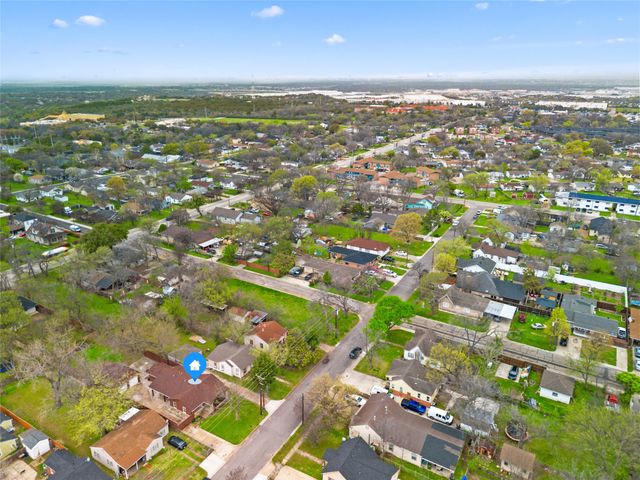 513 Ogden Avenue, Cockrell Hill, TX 75211