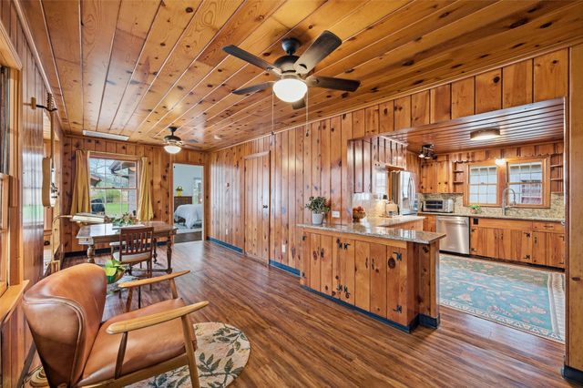 513 Ogden Avenue, Cockrell Hill, TX 75211