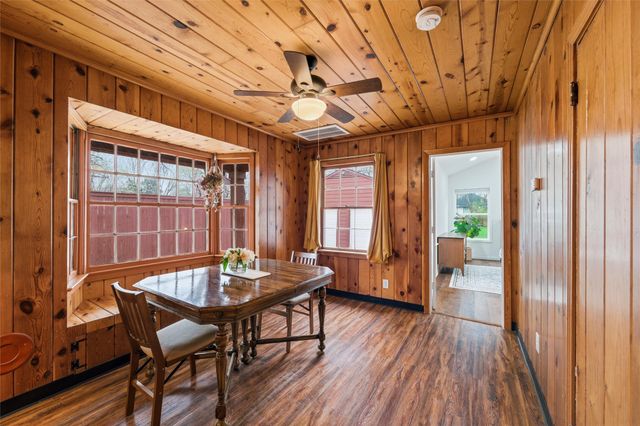 513 Ogden Avenue, Cockrell Hill, TX 75211