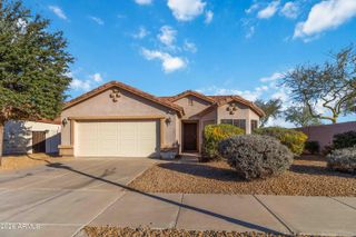 2402 W DARREL Road, Phoenix, AZ 85041
