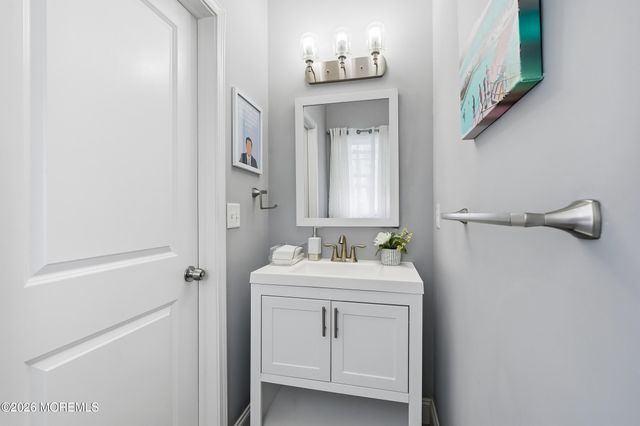 34 North Street, Highlands, NJ 07732