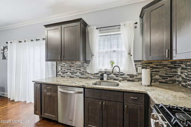 34 North Street, Highlands, NJ 07732