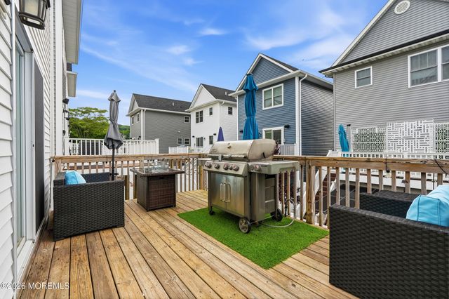 34 North Street, Highlands, NJ 07732